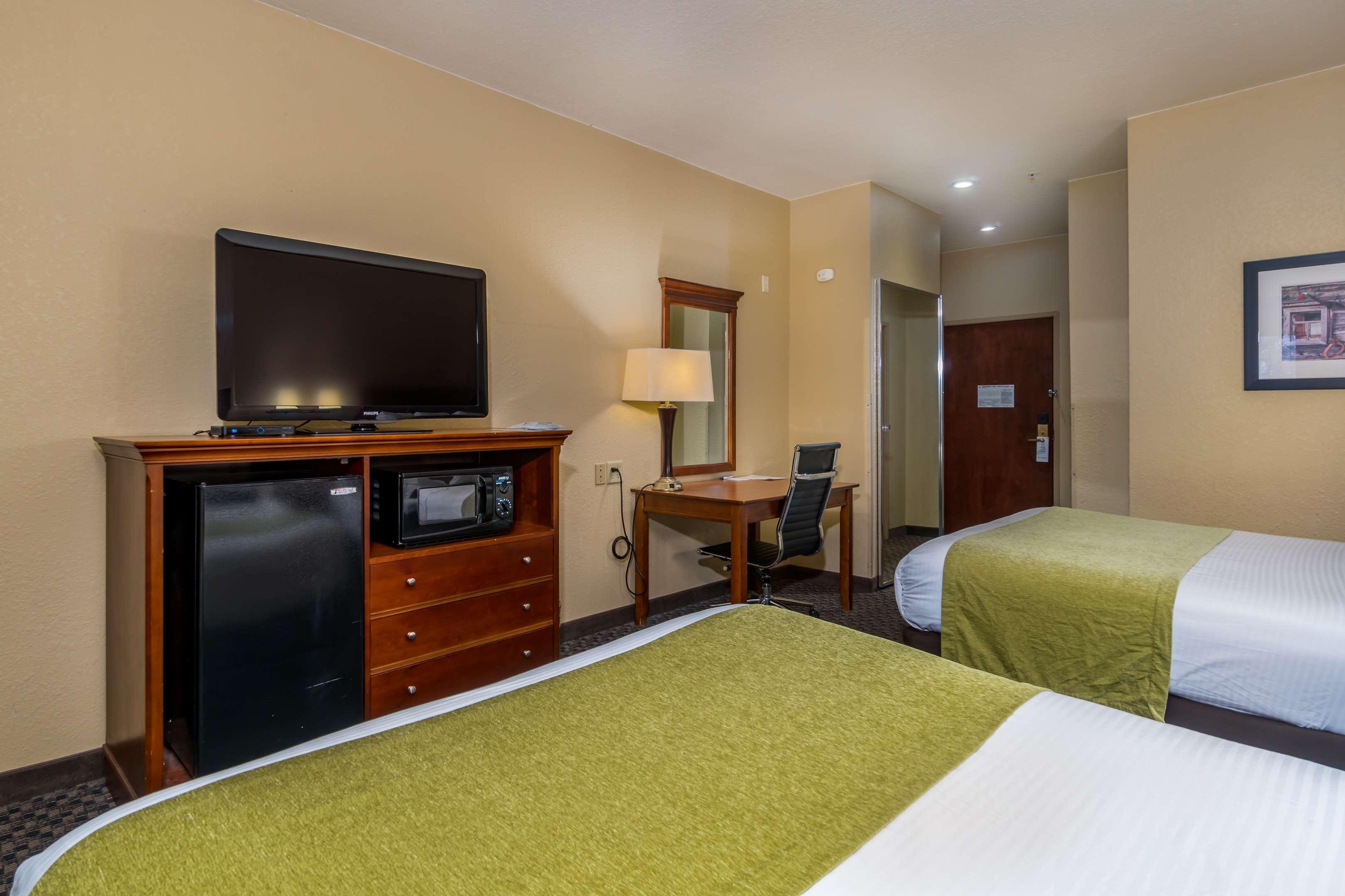 Best Western Plus Shamrock Inn & Suites Экстерьер фото