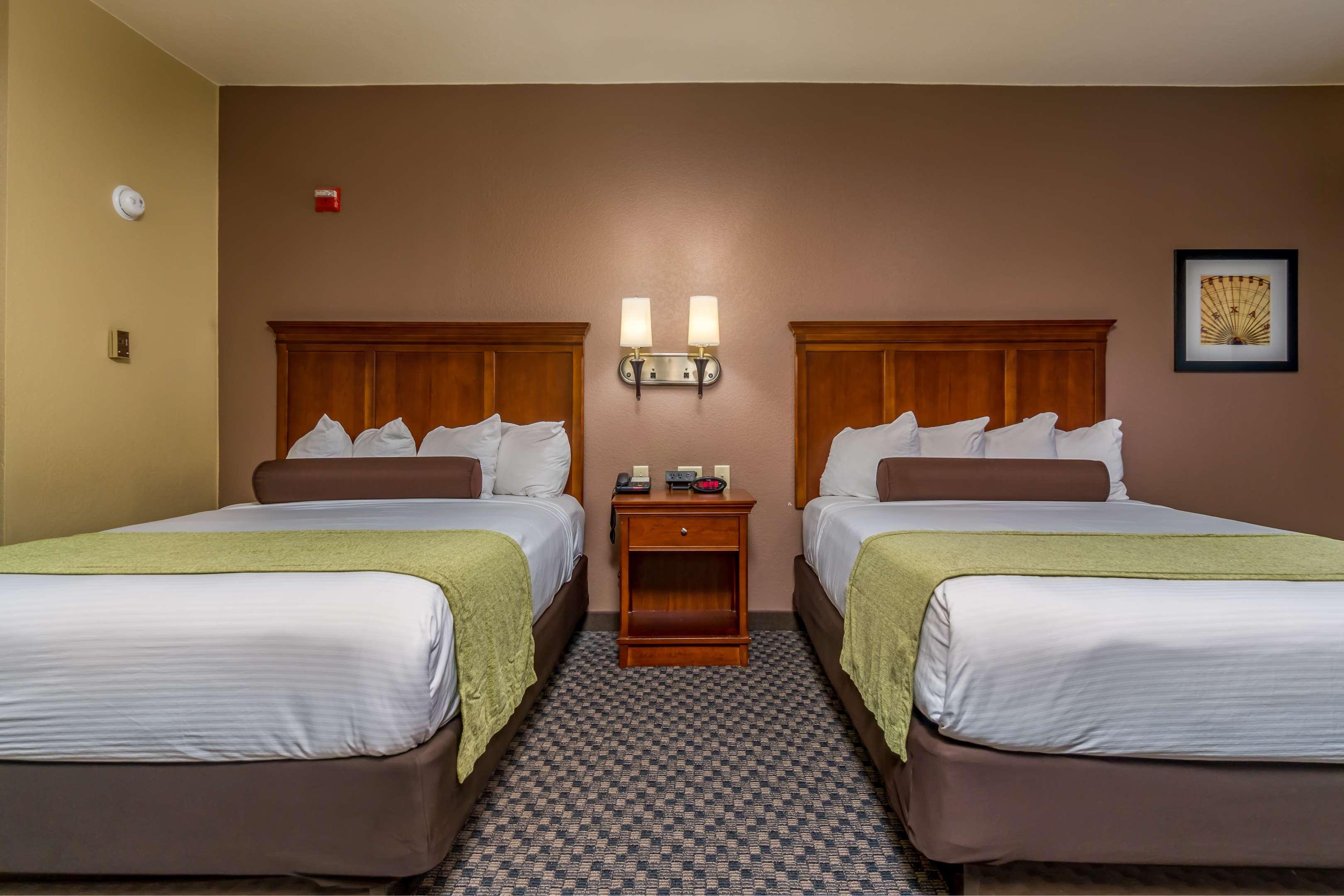 Best Western Plus Shamrock Inn & Suites Экстерьер фото