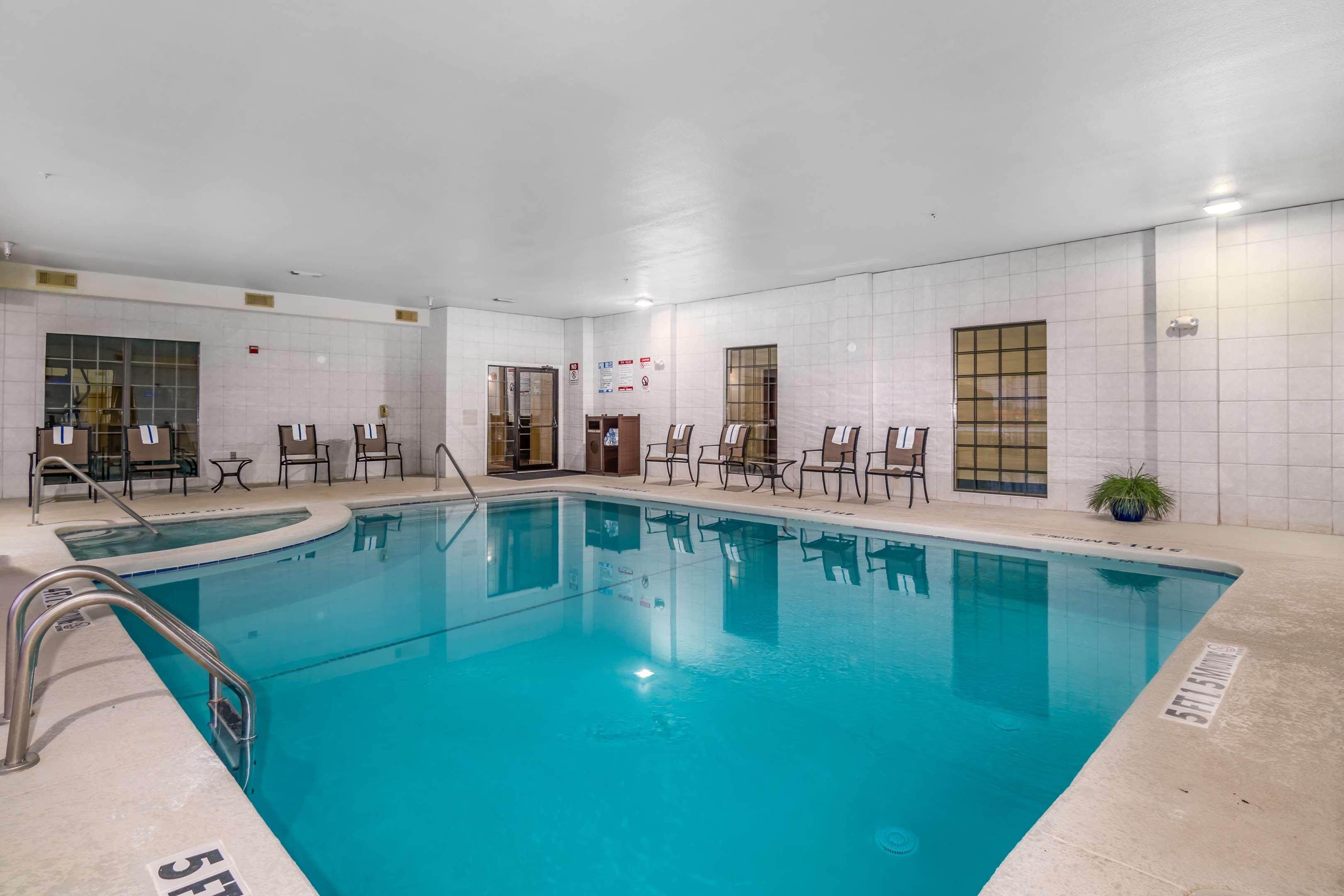 Best Western Plus Shamrock Inn & Suites Экстерьер фото
